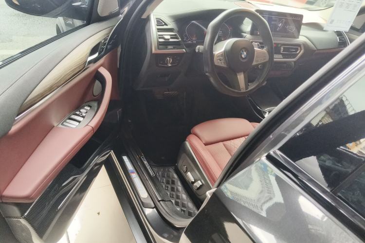 Used BMW X3 2023 xDrive30i Leading Model M Night Edition Package Driver Seat