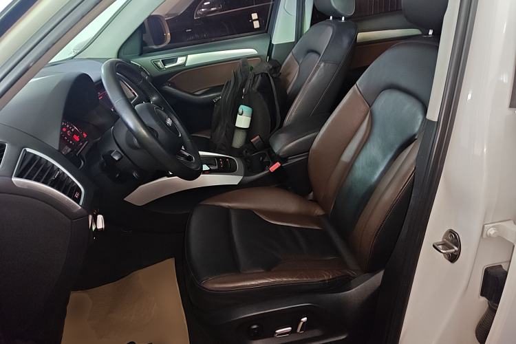 Used Audi Q5 2017 Plus 40 TFSI Technology Model
