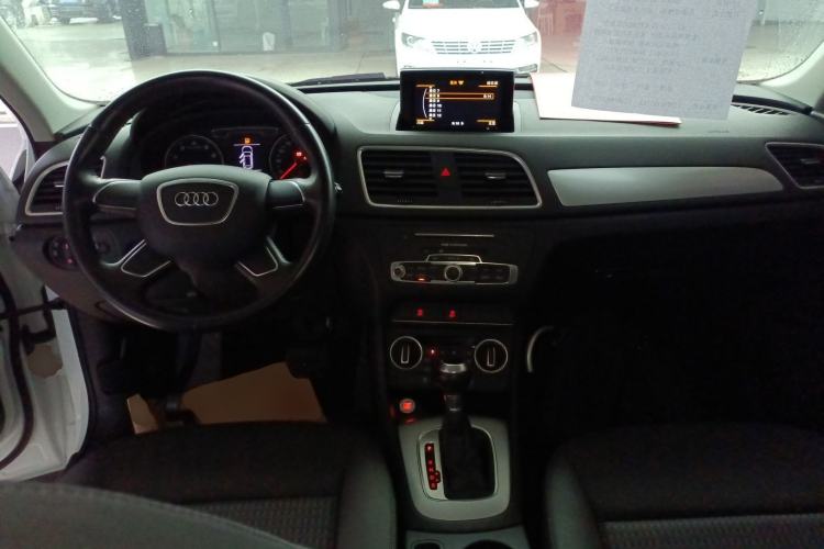 Used Audi Q3 2018 30th Anniversary Edition 30 TFSI Standard Model
