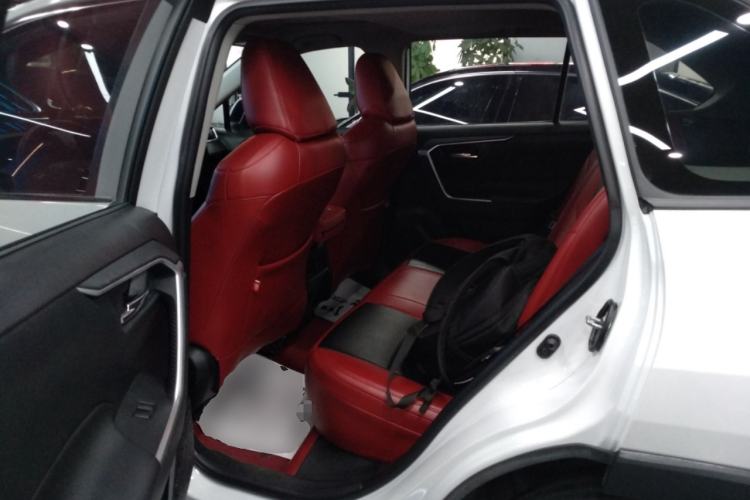 Used Toyota RAV4 2022 2.0L CVT Two-Wheel Drive Fashion Edition