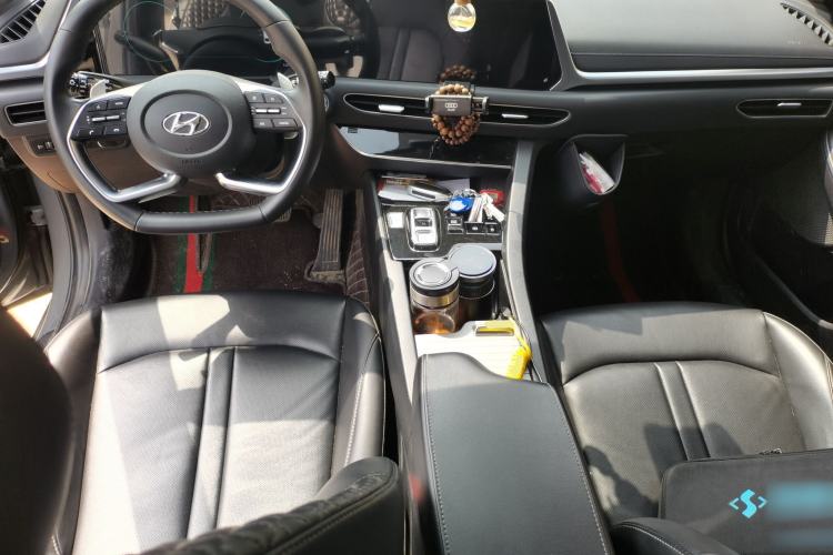 Used Hyundai Sonata 2020 270TGDi DCT GLS Elite Edition Center Console