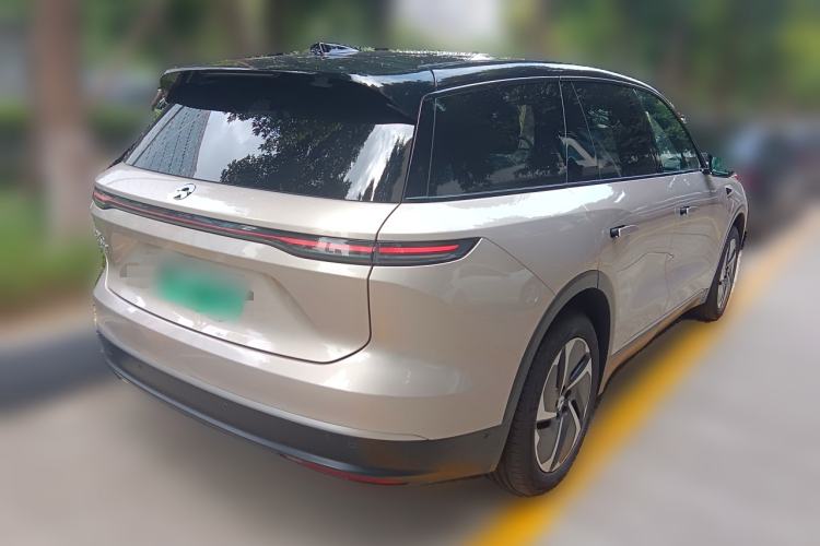 Used Nio ES8 2023 75 kWh Executive Edition
