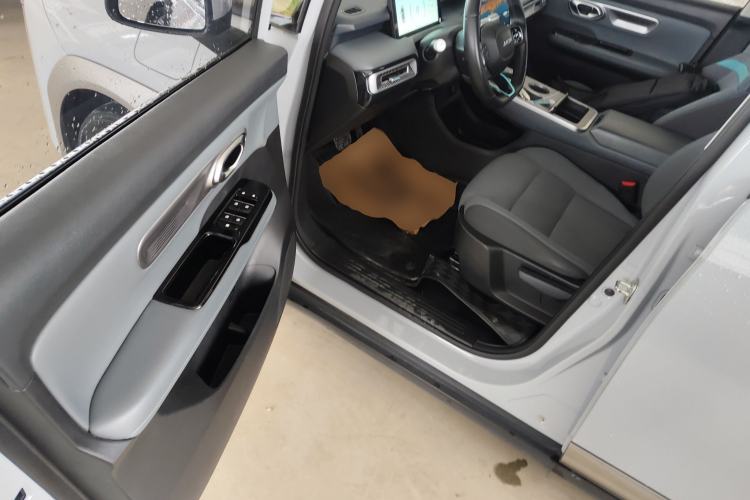 Used AION Y 2023 Plus 510 Enjoy Edition
