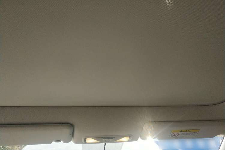 Used Venucia V 2021 260T Idol Edition