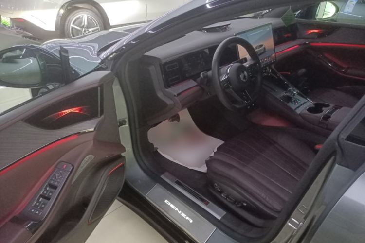 Used Denza Z9GT 2024 1100 Four-Wheel Drive Ultra Version Driver Seat