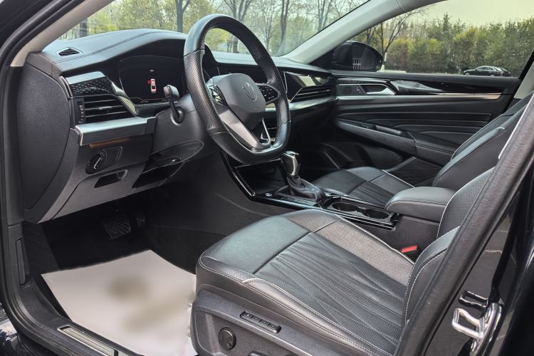 Used Volkswagen Passat 2023 Restyled 330TSI Starry Luxury Edition
