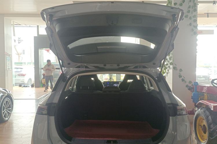 Used Lynk & Co 06 EM-P 2025 EM-P 126 Long-Range Halo