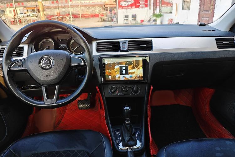 Used Skoda Rapid Spaceback 2018 1.6L Automatic Comfort Edition
