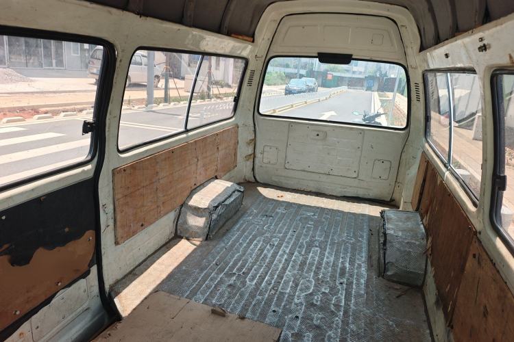 Used Golden Dragon Hiace 2010 2.2L Standard-Wheelbase Advanced Version 491Q-M Left Rear Seat