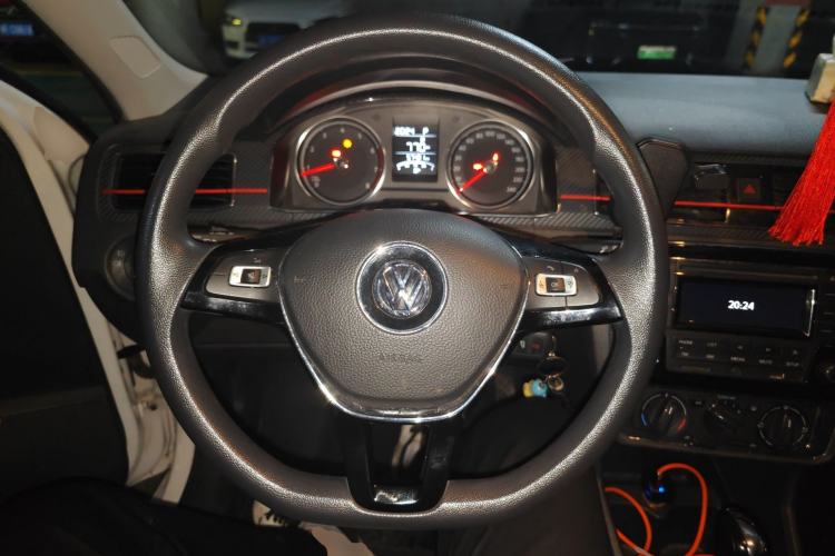 Used Volkswagen Santana 2017 Haval H9 1.6L Automatic Comfort Edition Steering Wheel