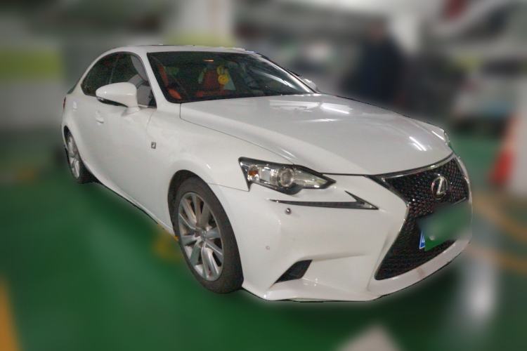Used Lexus IS 2015 200t F SPORT
