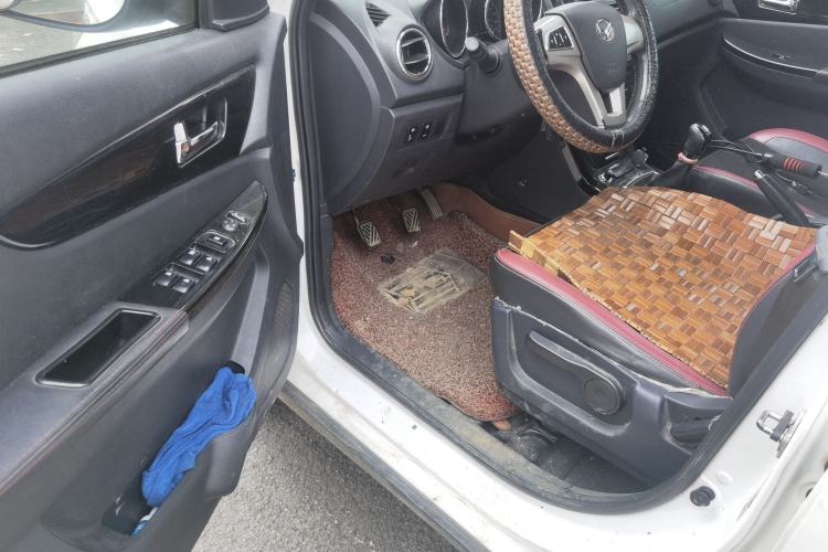 Used HYOSOW S3 2015 1.5L Luxury Model China V Standard Driver Seat