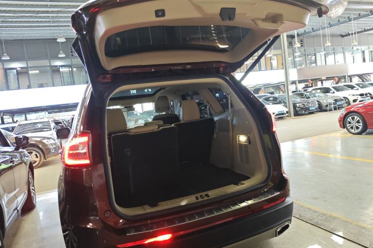 Used Ford Edge 2016 EcoBoost 245 Two-Wheel-Drive Titanium 7-Seater