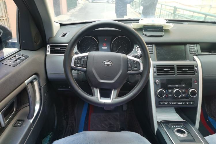 Used Land Rover Discovery Sport 2018 240 PS SE Version Steering Wheel