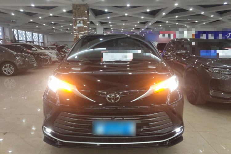 Used Toyota SIENNA 2024 2.5L Hybrid Four-Wheel Drive Prestige Edition Front