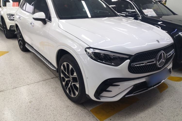 Used Mercedes-Benz GLC 2023 Facelift GLC 260 L 4MATIC Dynamic Version 5 Seats
