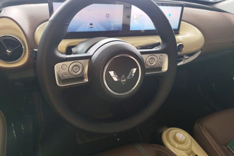 Used Wuling Bingo 2023 333 km Lingxi Connected+ Version
