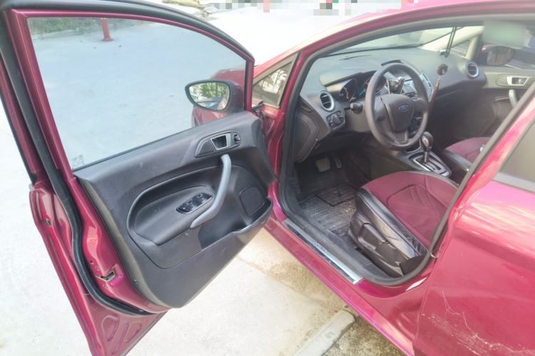 Used Ford Fiesta 2013 Hatchback 1.5L Automatic Fashion Edition Driver Seat