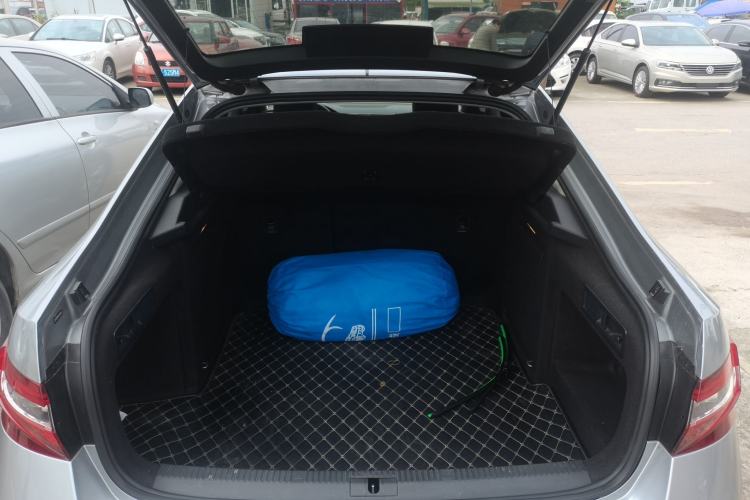 Used Skoda Superb 2018 TSI330 DSG Comfort Edition China V Standard Trunk