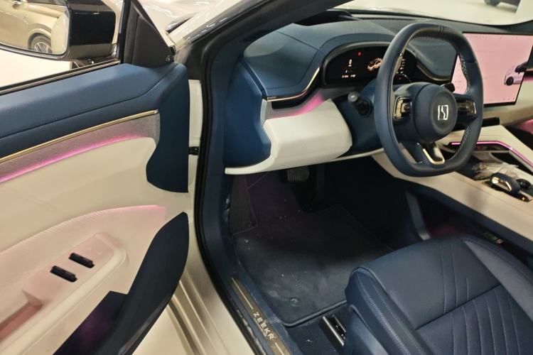 Used Zeekr 001 2025 YOU Edition 100 kWh All-Wheel Drive
