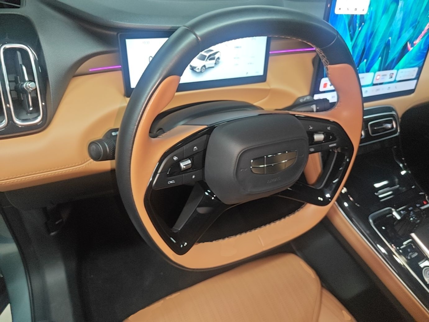 Geely Auto FX11 2025 4th Generation 1.5TD DCT Jinxiu — снимка 13