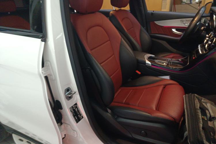 Used Mercedes-Benz GLC Coupe 2021 GLC 260 4MATIC Coupe SUV Right Front Seat