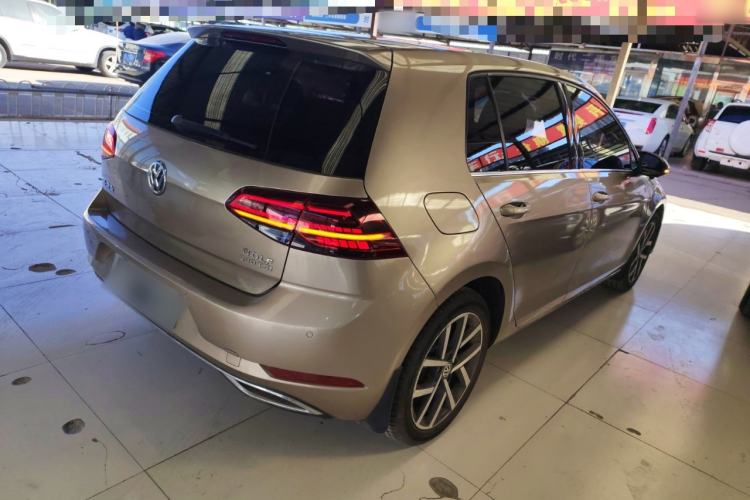 Used Volkswagen Golf 2018 230TSI Automatic Luxury Version