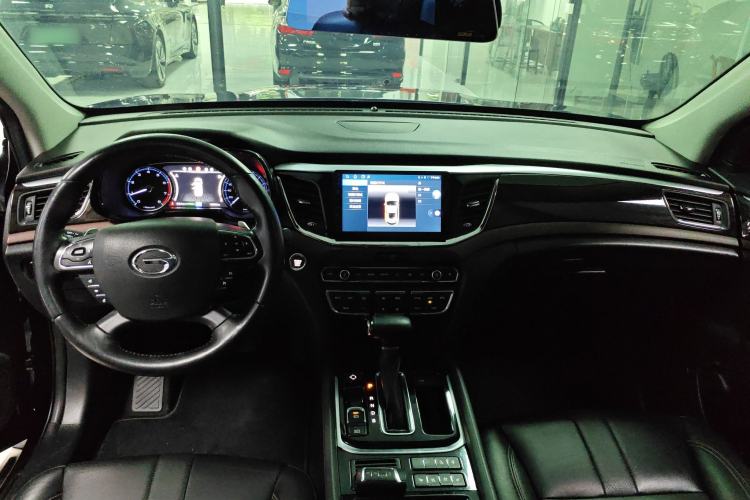 Used GAC Trumpchi GS8 2017 320T Two-Wheel Drive Luxury Smart Connectivity Version (7 Seats)
