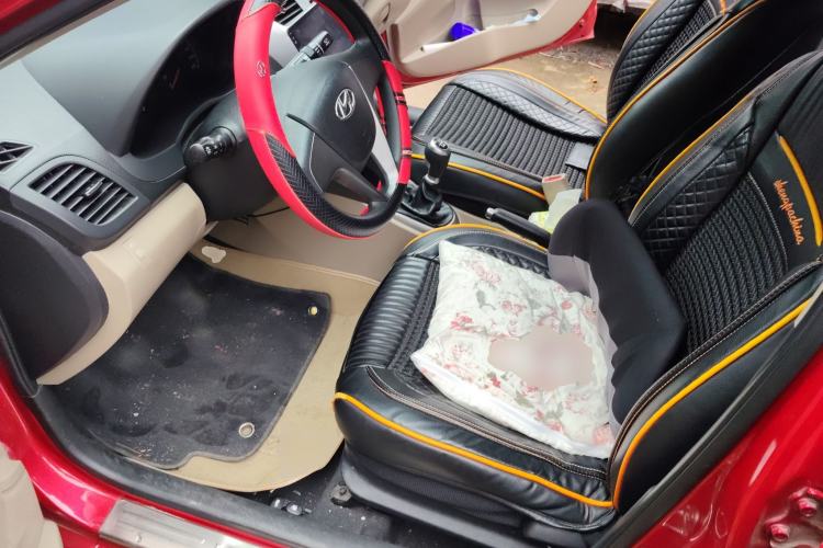 Used Hyundai Verna (older generation) 2014 1.4L Manual Smart GLS Trim