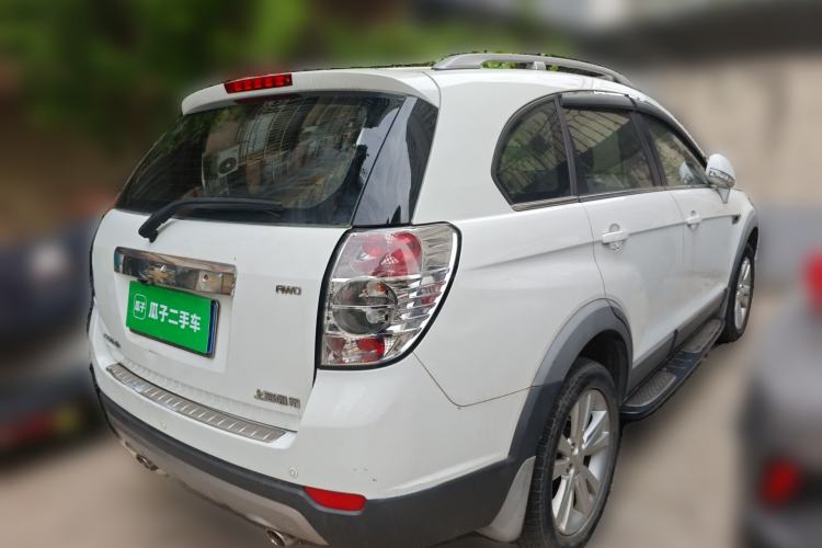 Used Chevrolet Captiva 2014 2.4L 4x4 Flagship Edition 7 Seats Rear Right 45 Deg