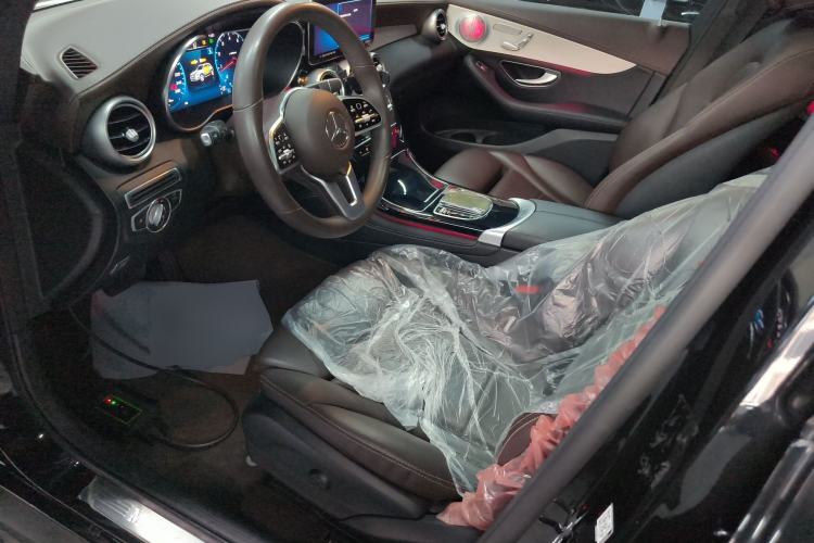 Used Mercedes-Benz GLC 2022 Refreshed GLC 260 L 4MATIC Dynamic Edition Left Front Seat