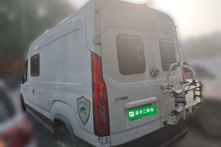 Used SAIC MAXUS V90 RV 2021 2.0T Travel Master V90 Self-Propelled Class B RV Deluxe Edition with a Horizontal Bed