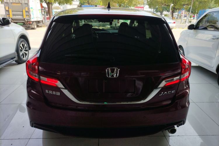 Used Honda Jade 2017 1.8L automatic Comfort version 5 seats