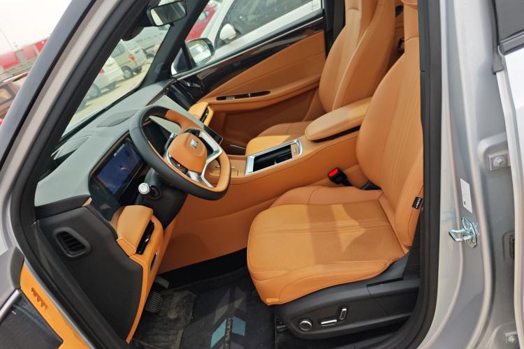 Used Geely Galaxy L7 2025 EM-i 115km Exploration+ Edition Left Front Seat