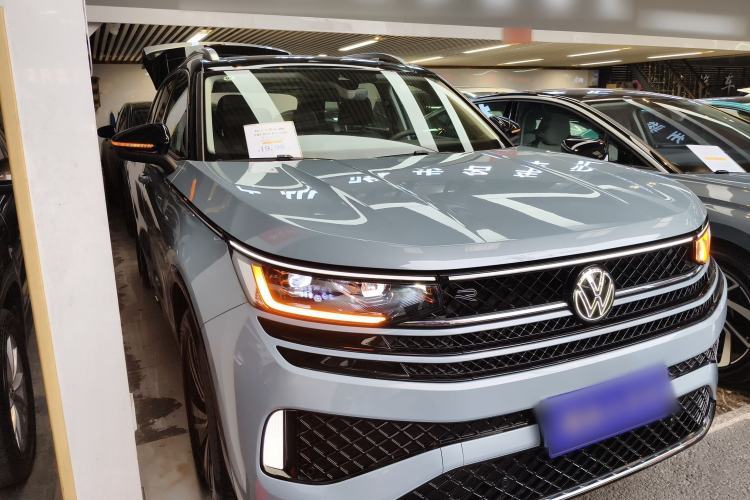 Used Volkswagen Tavendor 2023 380TSI Four-Wheel Drive R-Line Cruise Edition
