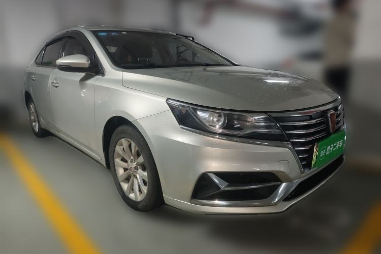 Used Roewe i6 New Energy 2017 45T Hybrid Connect & Smart Enjoyment Edition Front Right 45 Deg