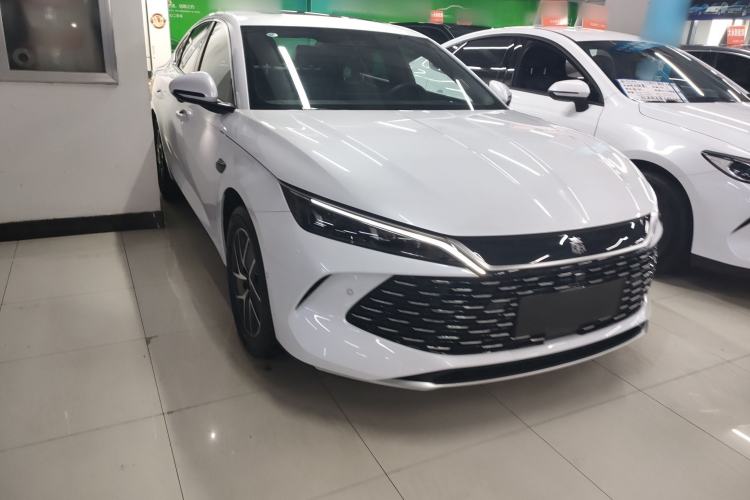 Used BYD Qin L 2025 DM-i Smart Drive 120KM Leading Model