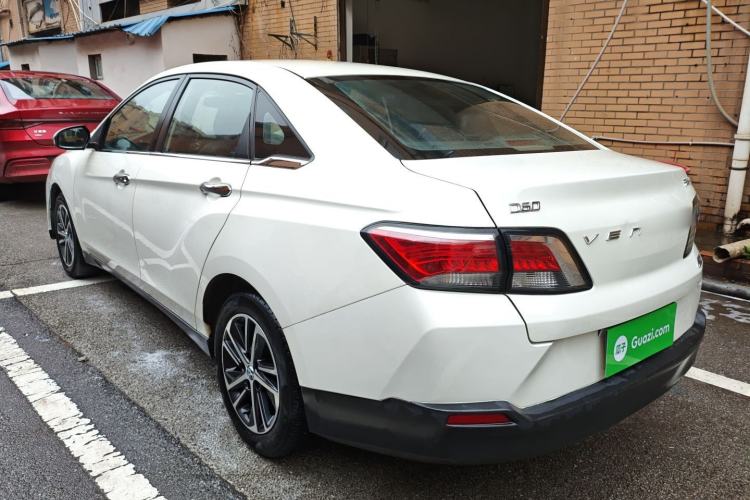 Used Venucia D60 2018 1.6L CVT Smart Connect Elite Edition