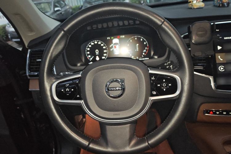 Used Volvo XC90 2019 T6 Zhiyi Edition 7-Seater China VI Standard
