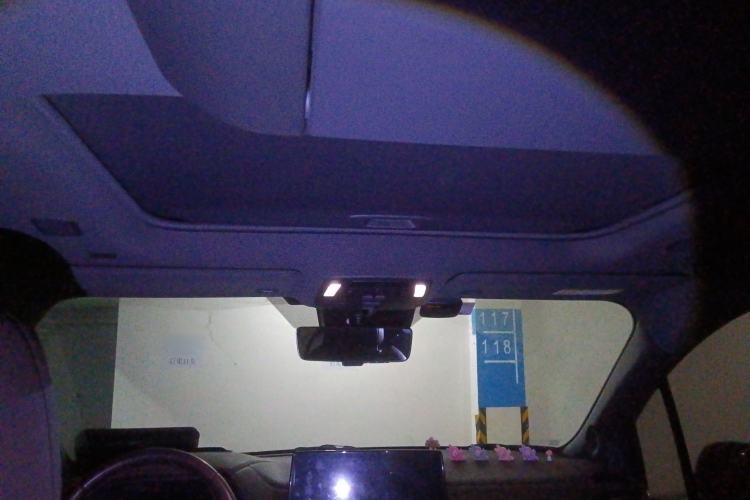 Used Toyota SIENNA 2021 2.5L Hybrid Platinum Edition