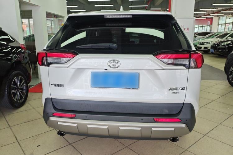 Used Toyota RAV4 2022 2.0L CVT 4x4 Style Plus Edition