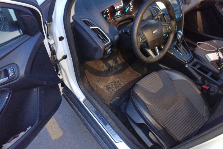 Used Ford Focus 2018 Sedan Classic EcoBoost 180 Automatic Elite Model
