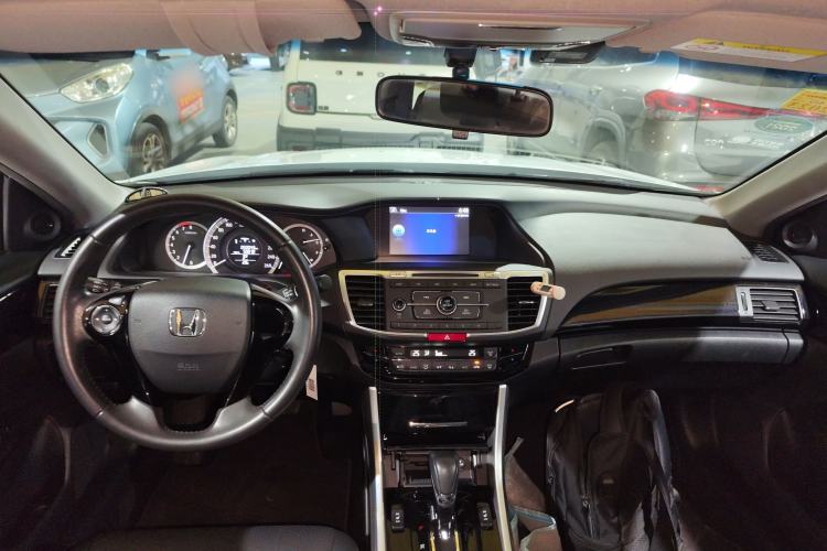 Used Honda Accord 2016 2.0L Elite Edition Center Console