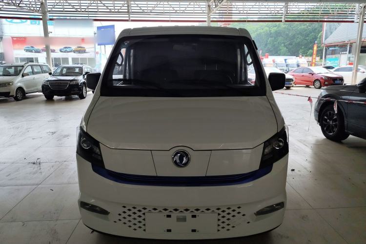 Used Dongfeng Yufeng EM26 2023 High-End Model 41.86 kWh CATL Front