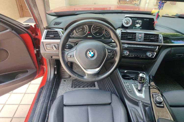 Used BMW 3 Series 2018 320Li Fashion Model

