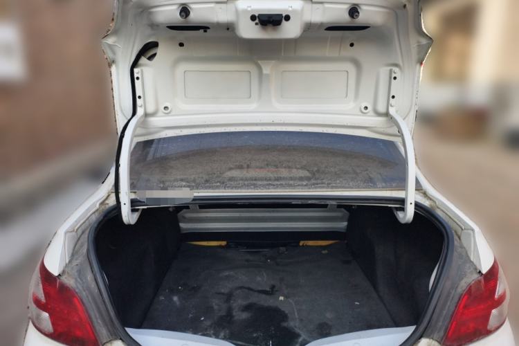 Used Peugeot 301 2016 1.6L Manual Comfort Edition Trunk