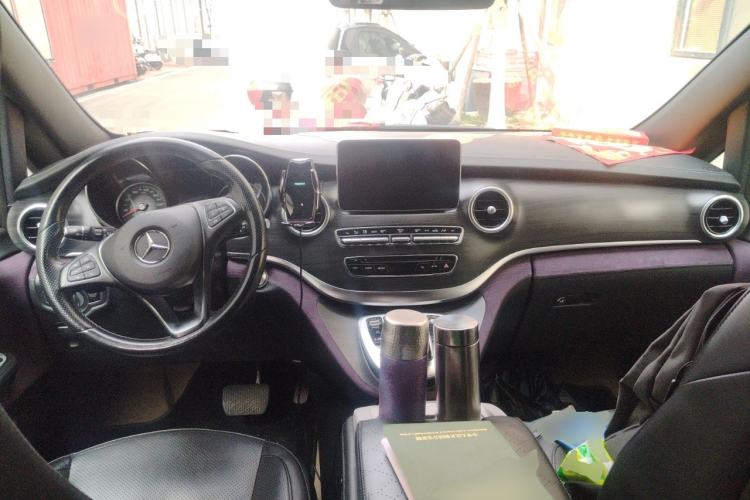 Used Mercedes-Benz V-Class 
