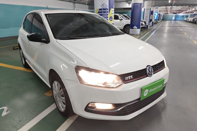 Used Volkswagen Polo 2016 1.6L Automatic Comfort Model

