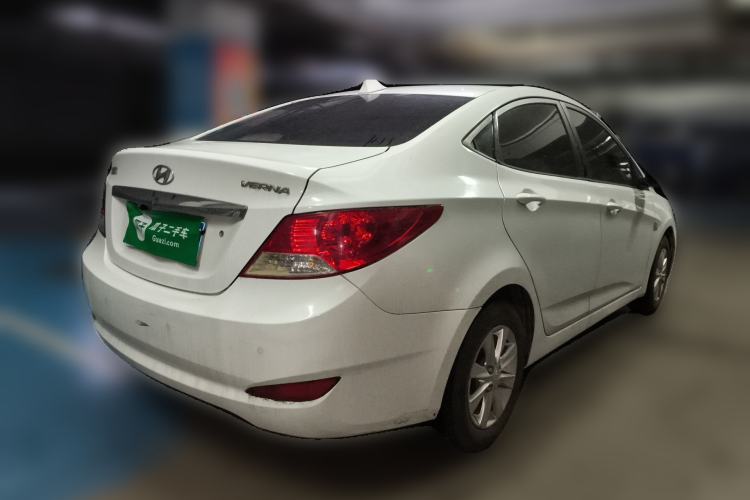 Used Hyundai Verna (older generation) 2010 Sedan 1.4L Manual Comfort GS Rear Right 45 Deg