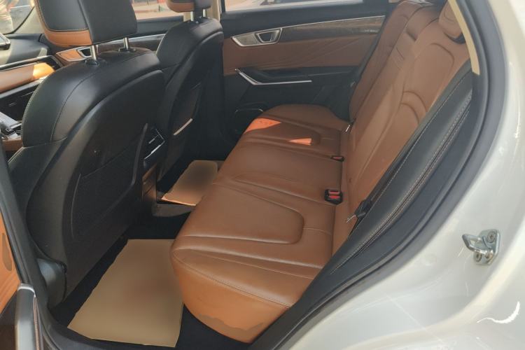 Used Bestune T99 2023 2.0T Automatic Prestige Edition Left Rear Seat